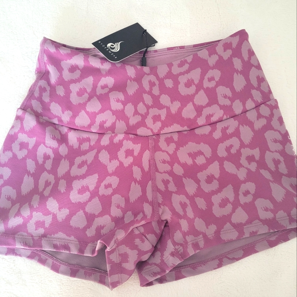 Ryderwear scrunch bum shorts